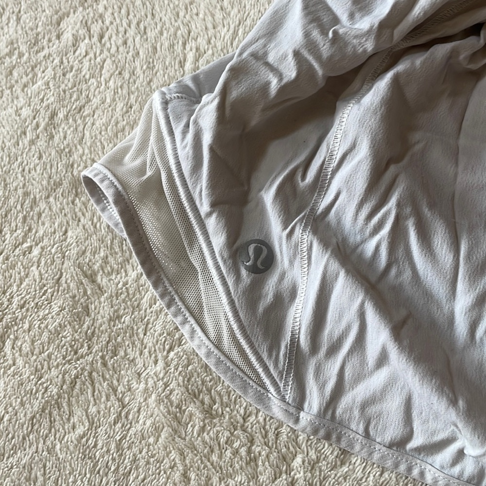 Lululemon Hotty Hot Low Rise Lined Shorts